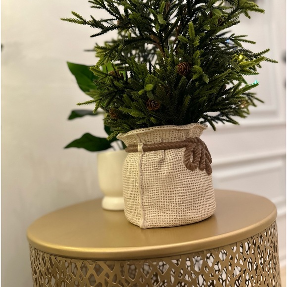 Vintage CeramicFlower  Pot - Picture 2 of 4